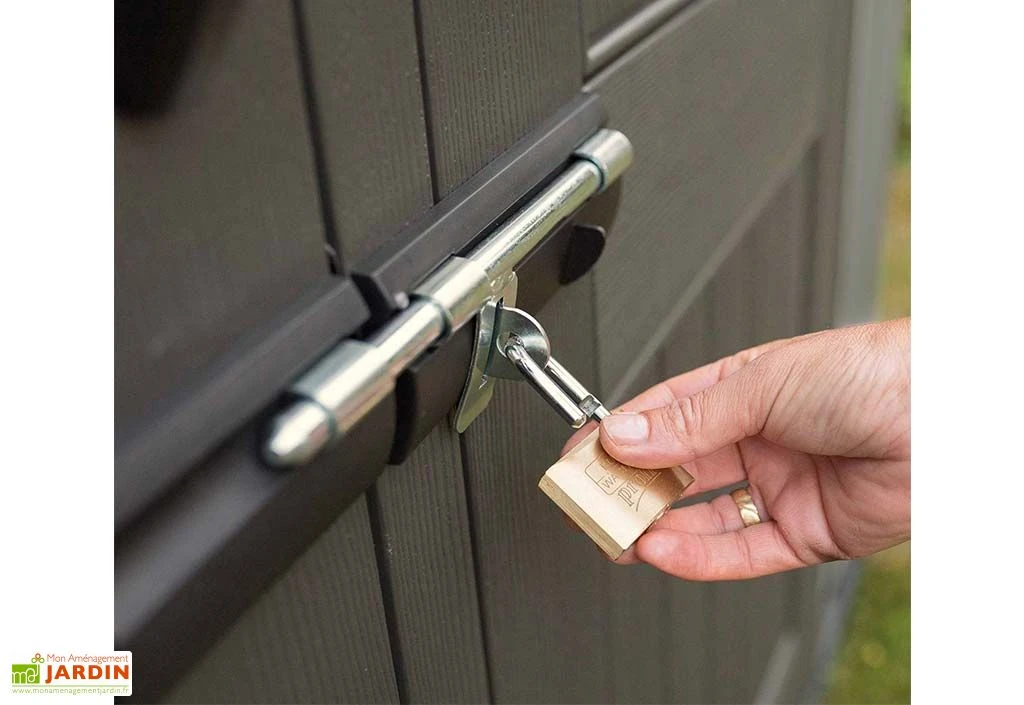 Abri de jardin en polyéthylène imitation bois et acier inox 4,5 m²