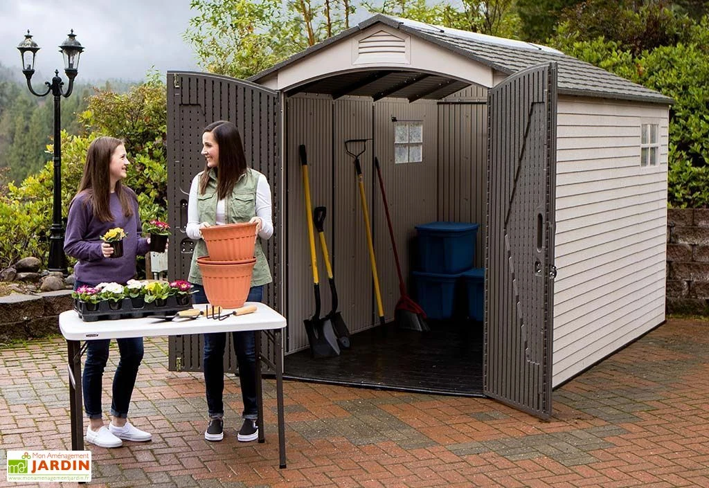 Abri de Jardin en PVC et Acier Inoxydable Lifetime Landmark 8 m²