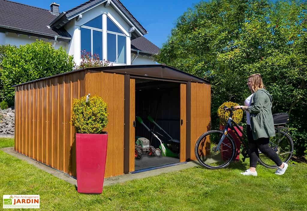 Abri de jardin en acier galvanisé imitation bois Woodlake – 11,5 m²