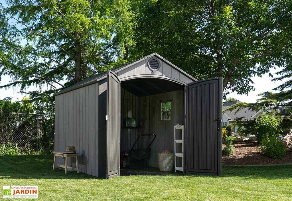 Abri de jardin en résine effet bois – 7,11 m²