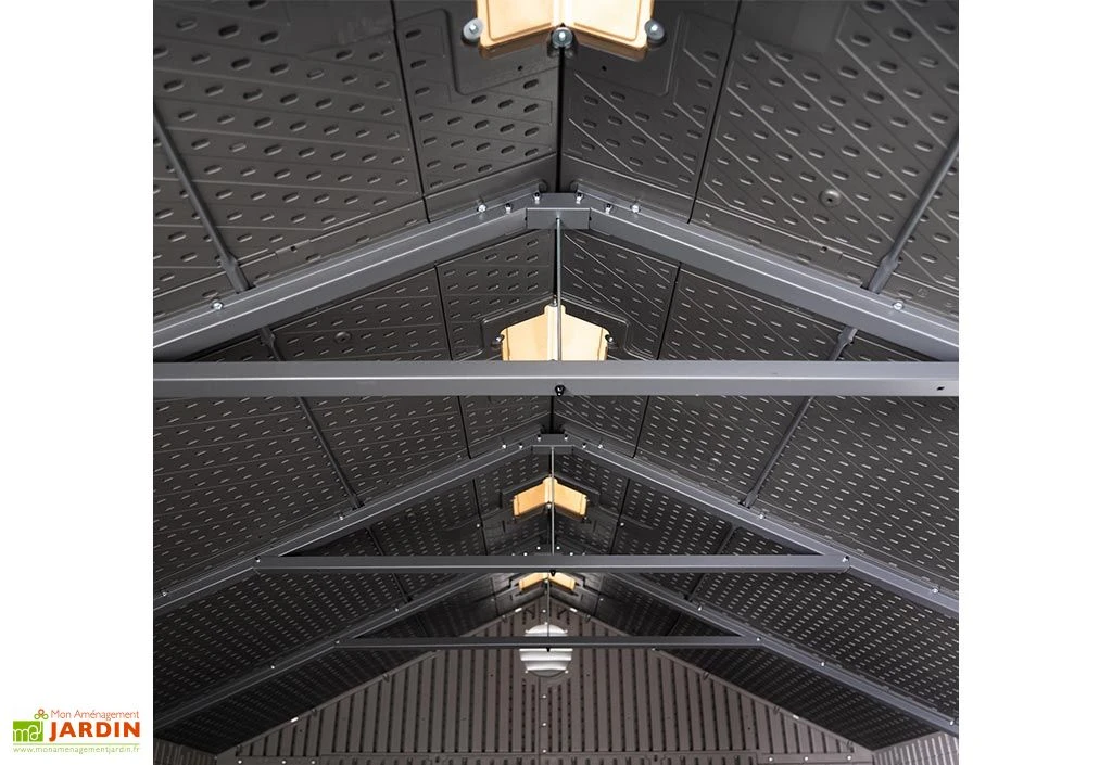 Abri de jardin en résine effet bois – 7,11 m²